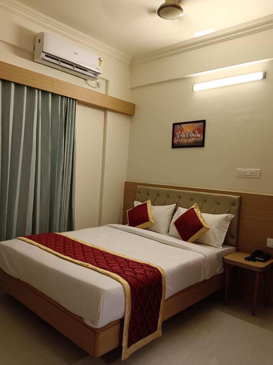 Krishna Inn بنغالور المظهر الخارجي الصورة