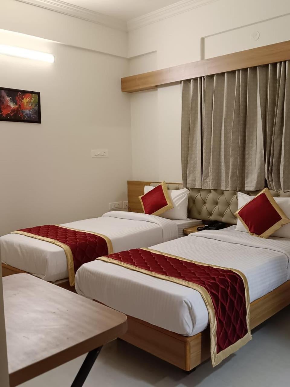 Krishna Inn بنغالور المظهر الخارجي الصورة