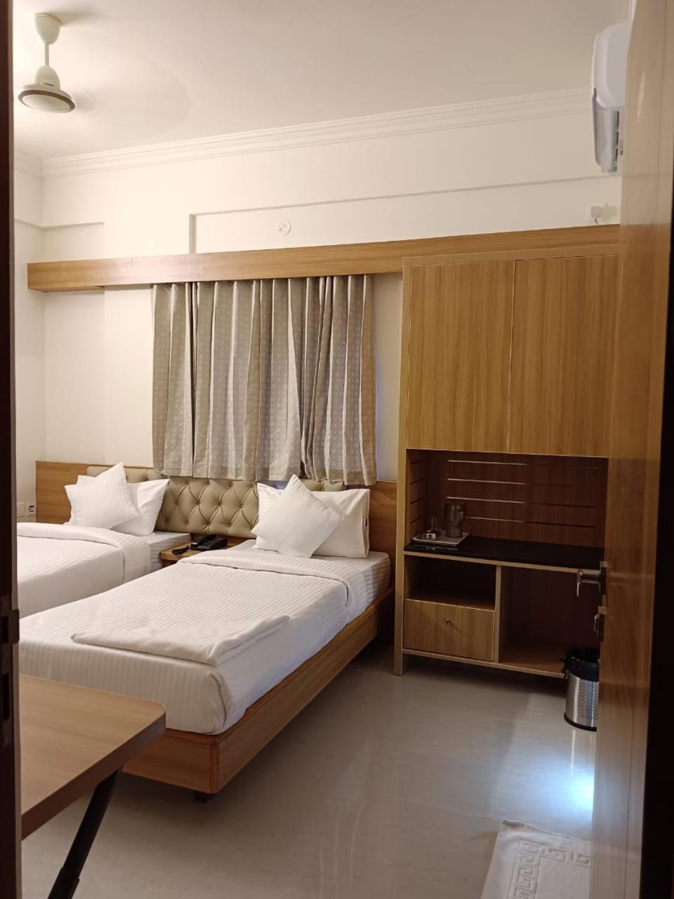 Krishna Inn بنغالور المظهر الخارجي الصورة